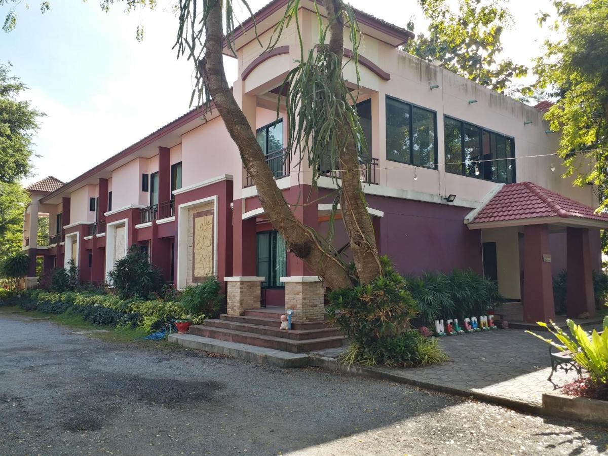 Sand Paisan Resort Pak Chong Екстериор снимка