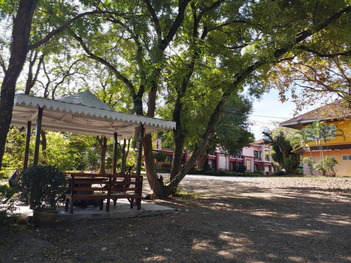 Sand Paisan Resort Pak Chong Екстериор снимка